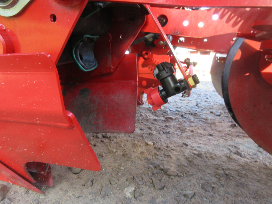 5668 Grimme GL32F Potato planter 2 row