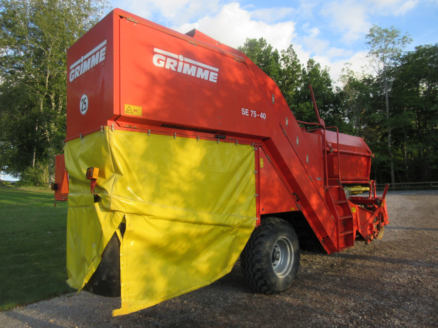 5683 Grimme potato harvester