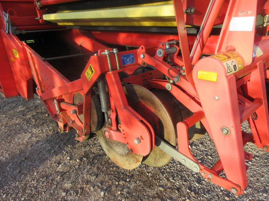 5683 Grimme potato harvester