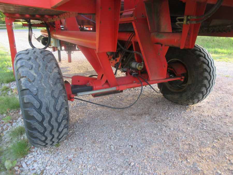 5683 Grimme potato harvester