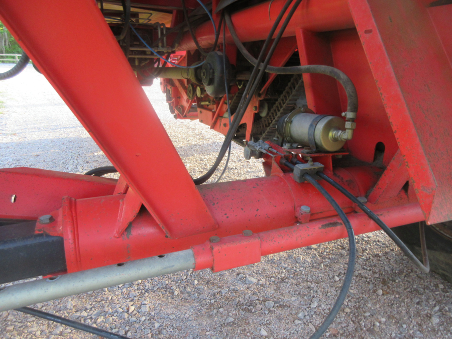 5683 Grimme potato harvester
