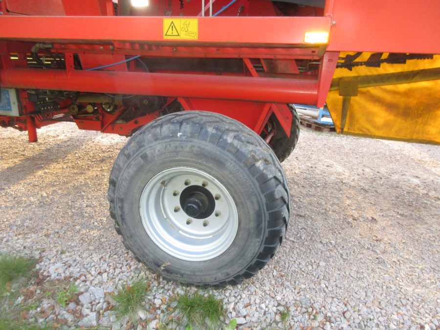 5683 Grimme potato harvester