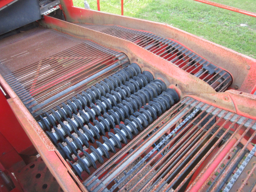 5683 Grimme potato harvester