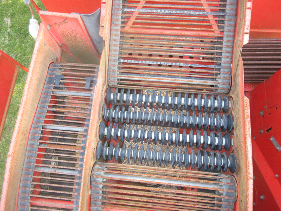 5683 Grimme potato harvester