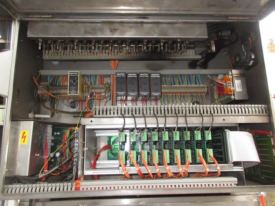 5684 Newtec 2009 / EMVE BE 5000 våg och pack