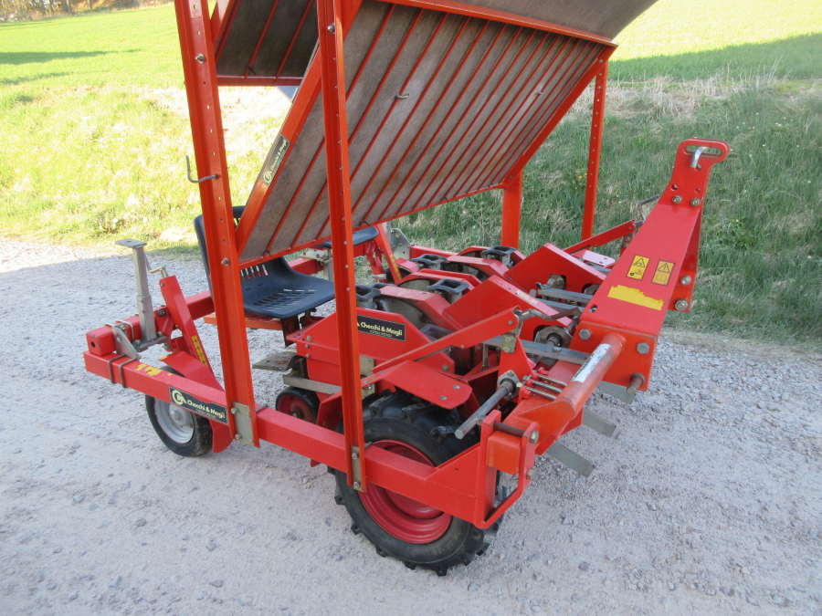 5695 Checchi & Magli Wolf B27 planting machine