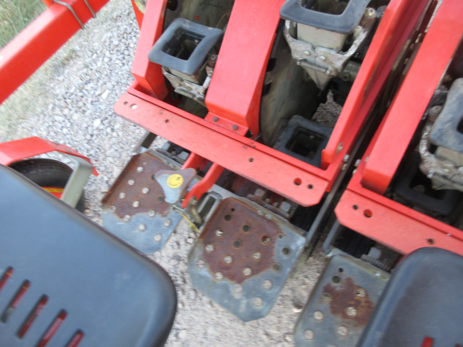 5695 Checchi & Magli Wolf B27 planting machine