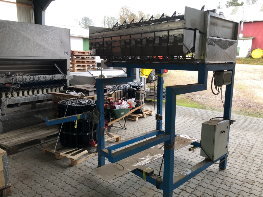 5708 Newtec 2009XB linear weigher