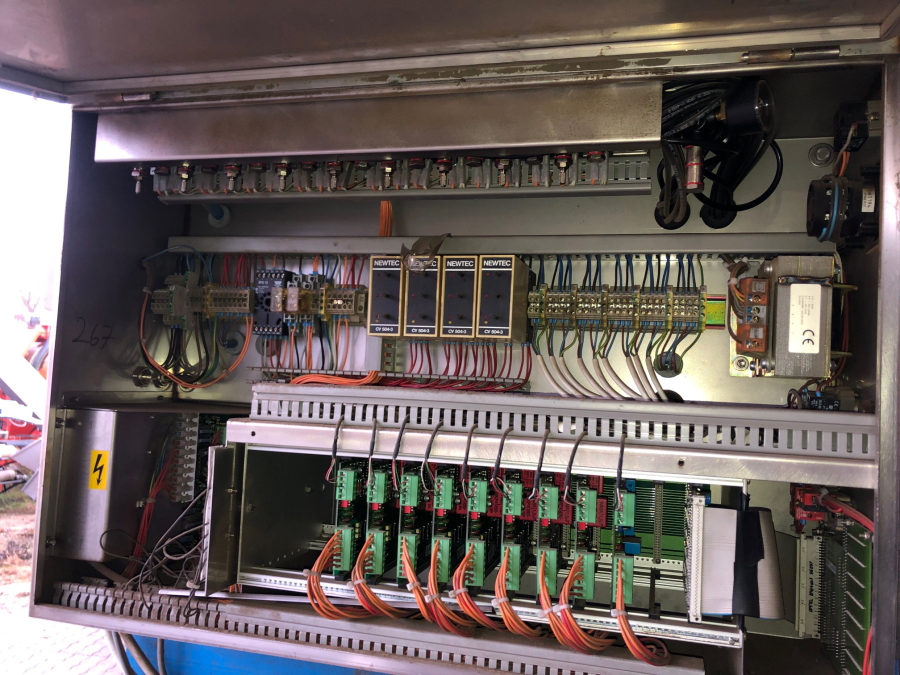 5708 Newtec 2009XB linear weigher