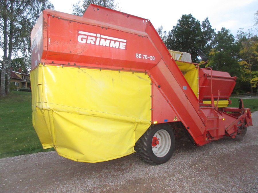 5715 Grimme 70-20 potato harvester