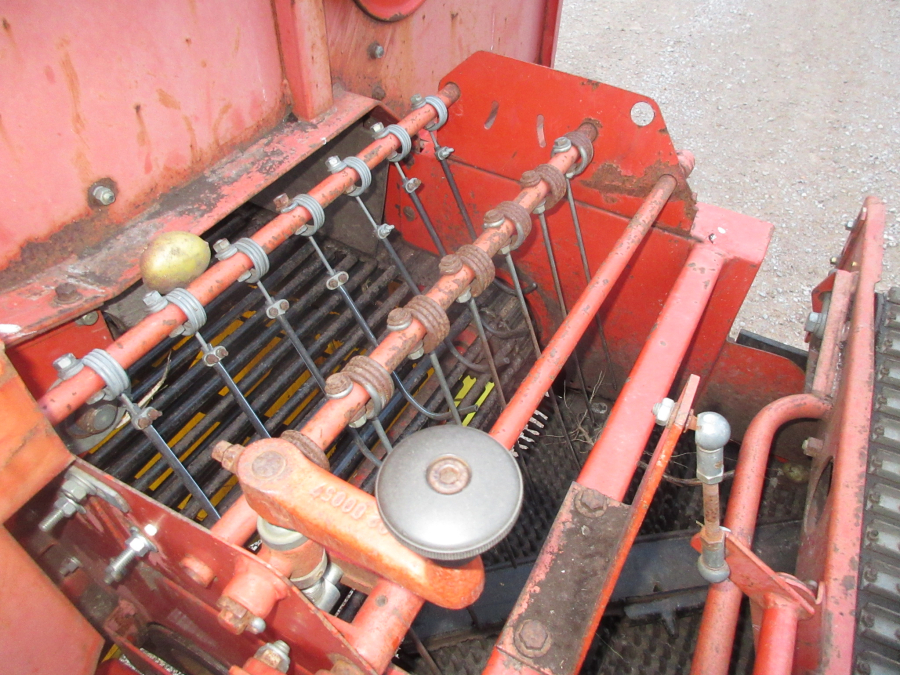 5715 Grimme 70-20 potato harvester
