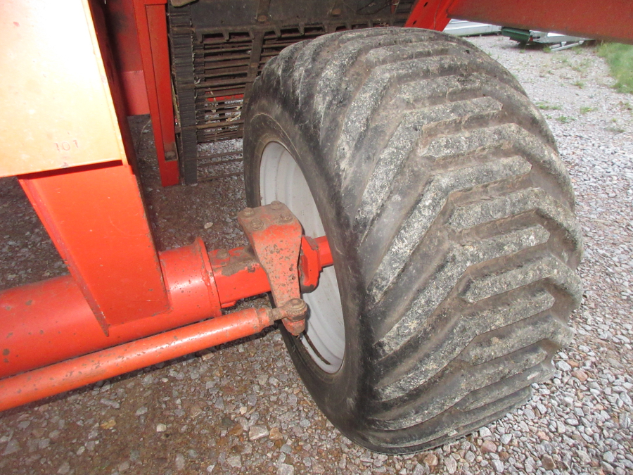 5715 Grimme 70-20 potato harvester