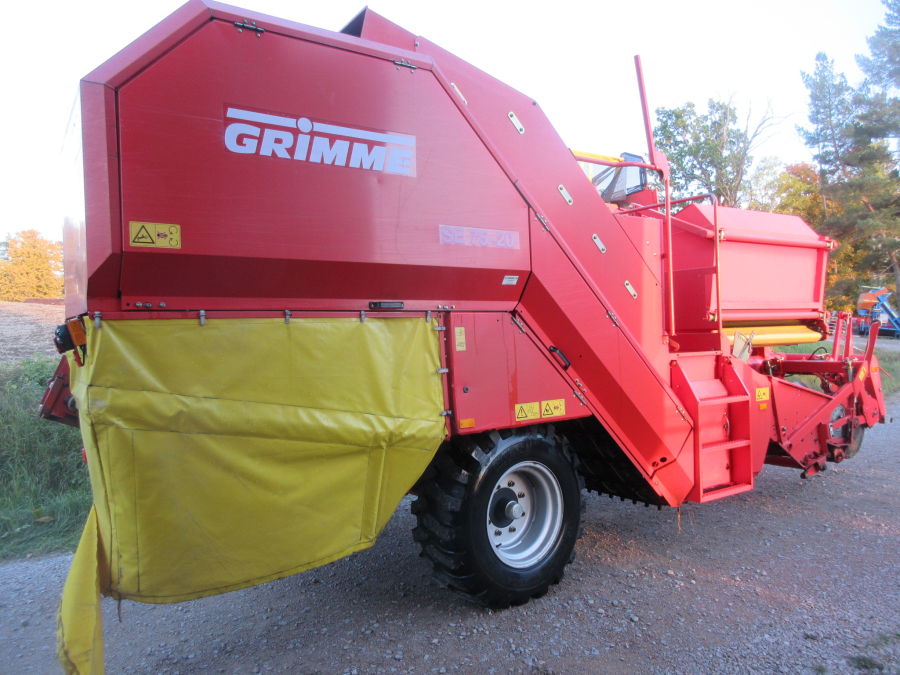 5716 Grimme SE75-20 potato harvester