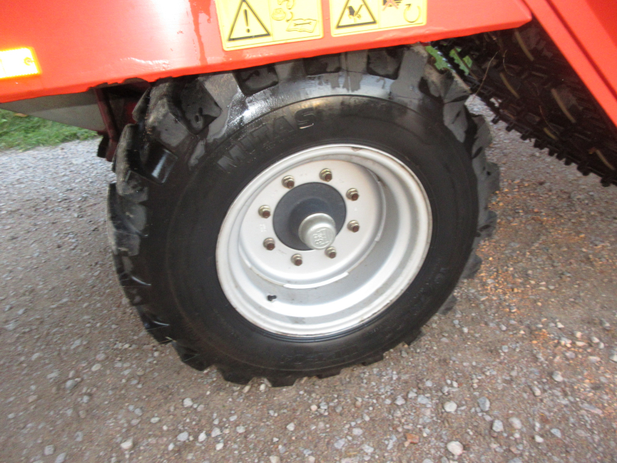 5716 Grimme SE75-20 potato harvester