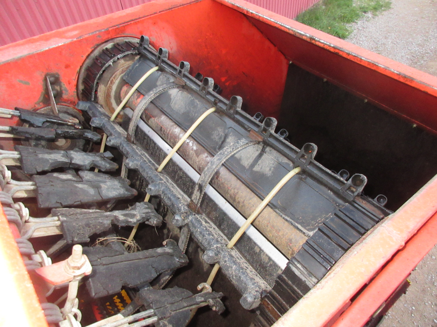 5716 Grimme SE75-20 potato harvester