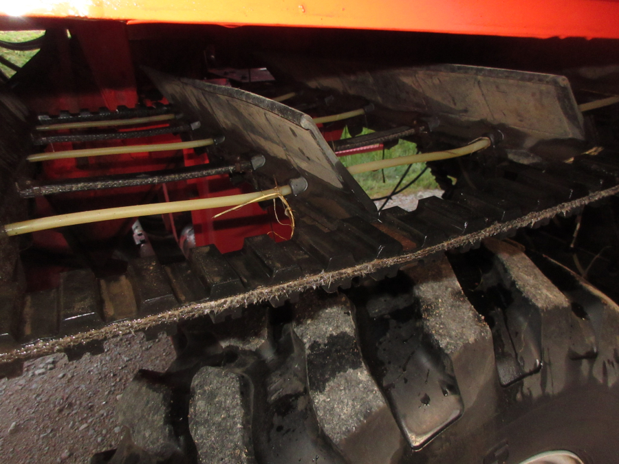 5716 Grimme SE75-20 potato harvester