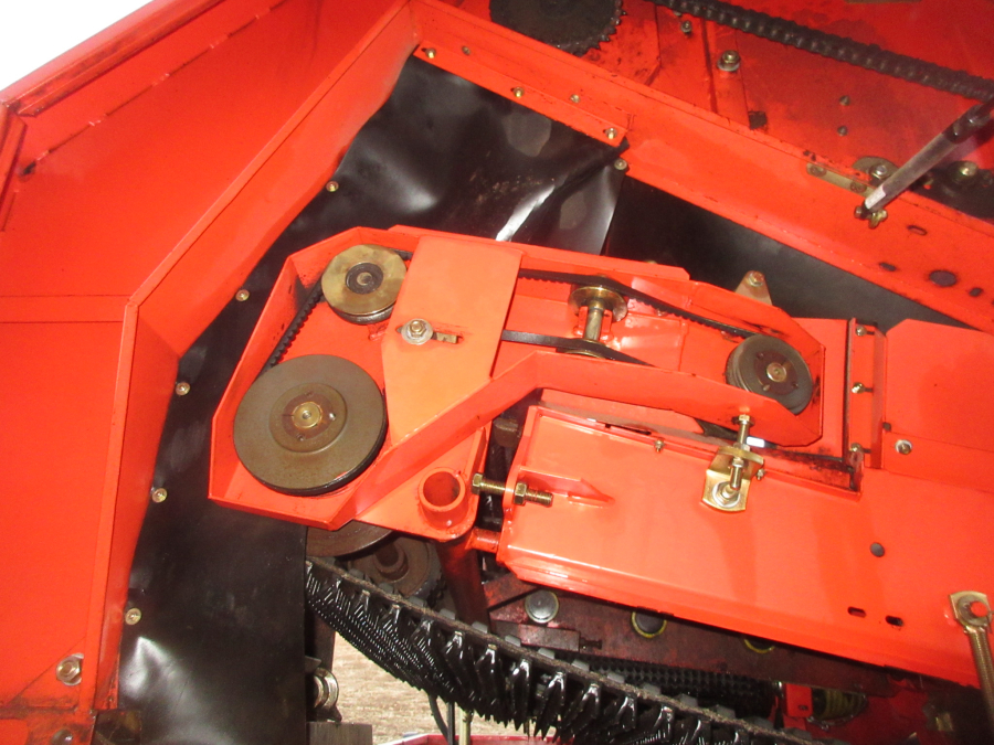 5716 Grimme SE75-20 potato harvester