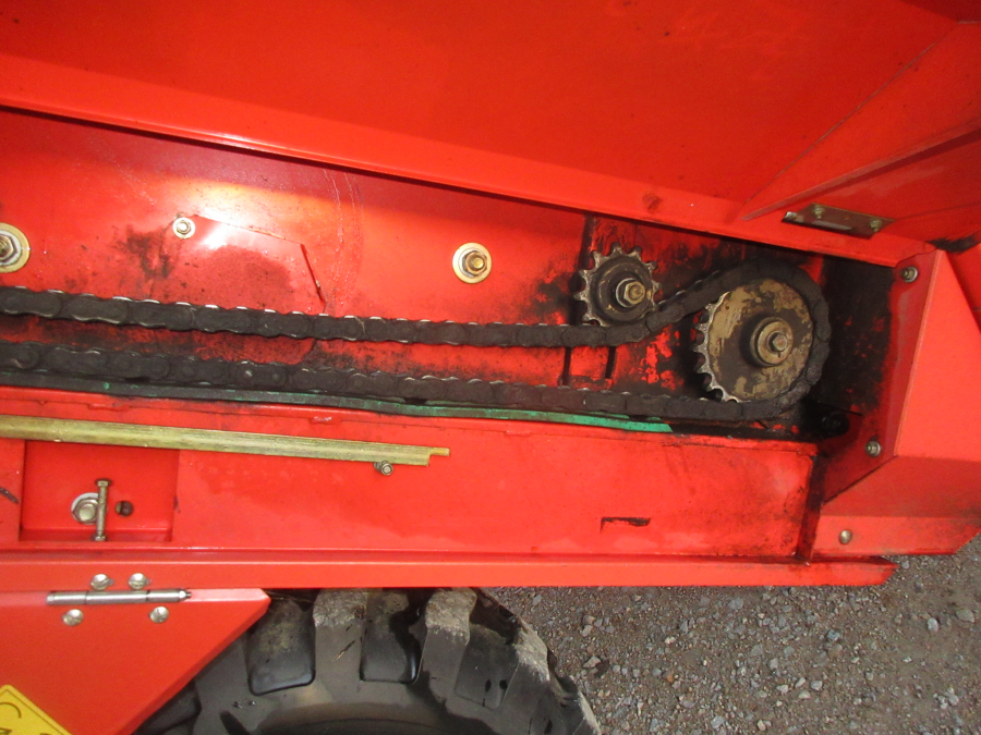5716 Grimme SE75-20 potato harvester