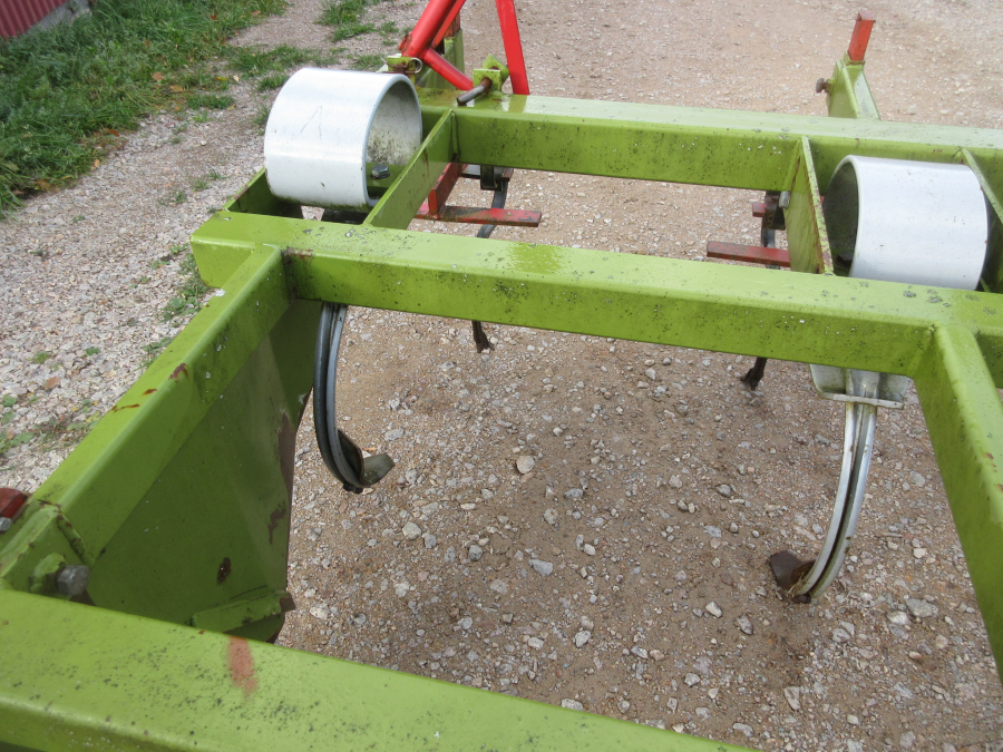 5722 Baselier potato ridger 4 row