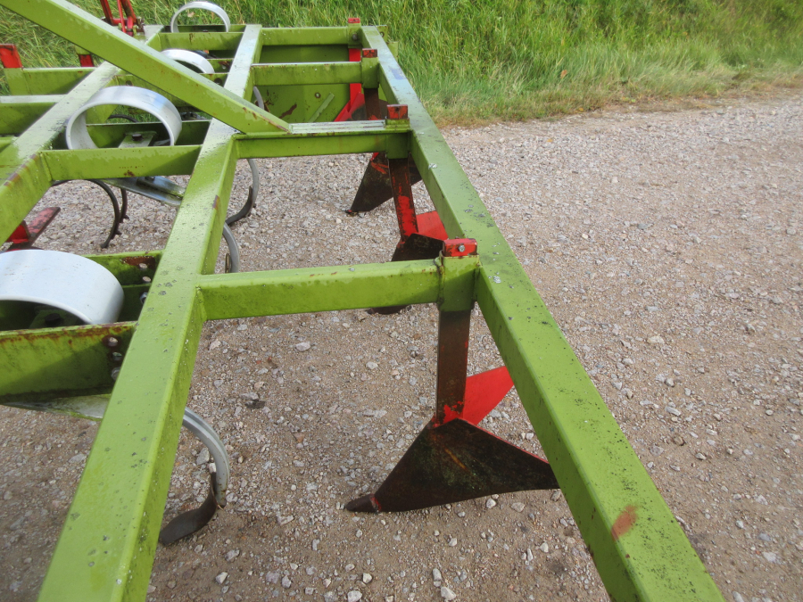 5722 Baselier potato ridger 4 row
