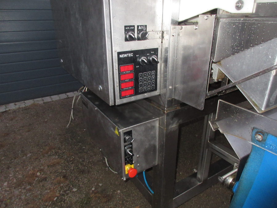 5727 Newtec 2009G Wiegemaschine für Möhren