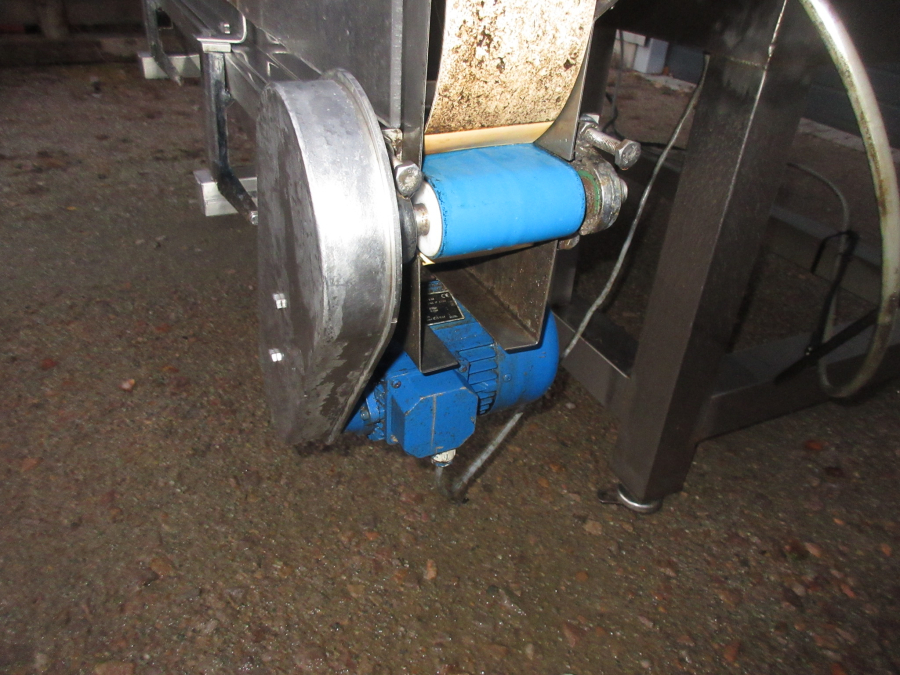 5727 Newtec 2009G Wiegemaschine für Möhren
