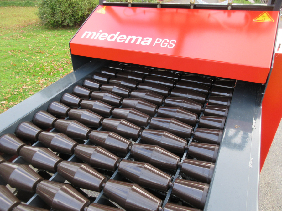 5745 Dewulf Miedema PGS potato seed cutter