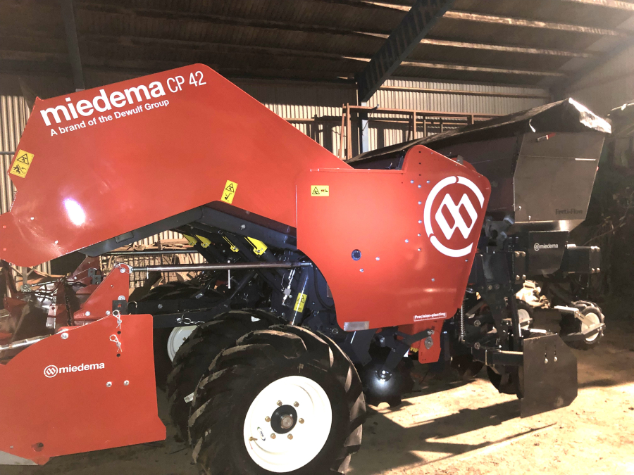 5750 Miedema CP42 potato planter NEW