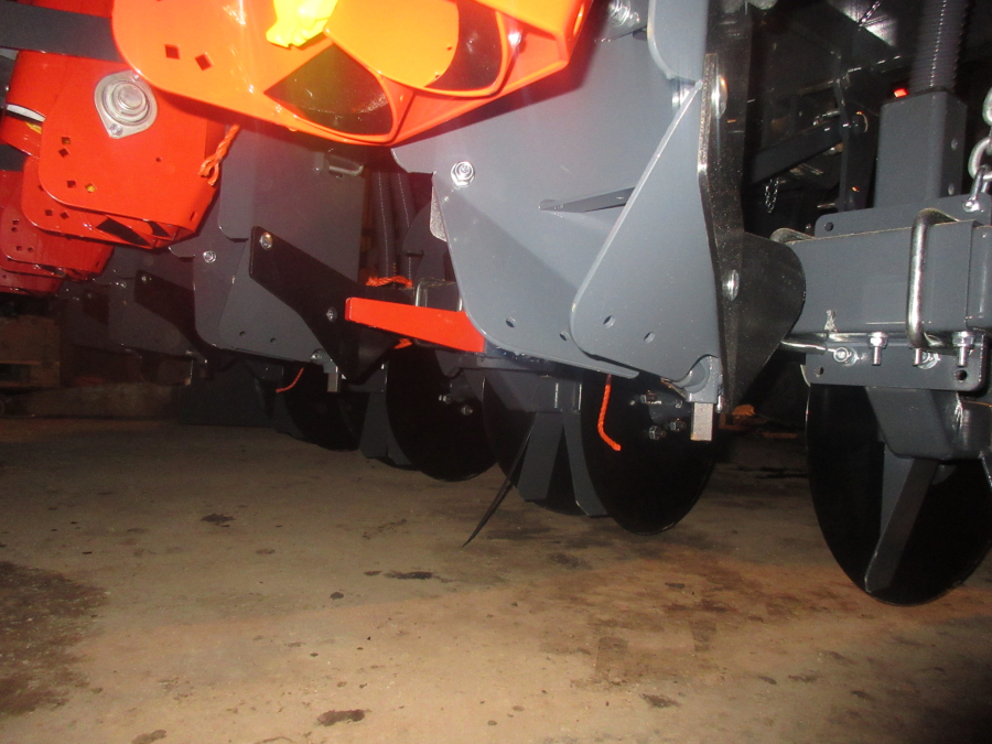 5750 Miedema CP42 potato planter NEW