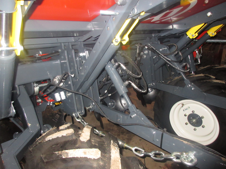 5750 Miedema CP42 potato planter NEW