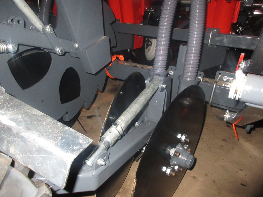 5750 Miedema CP42 potato planter NEW