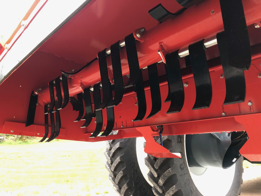 5751 Dewulf RA3060 potato harvester