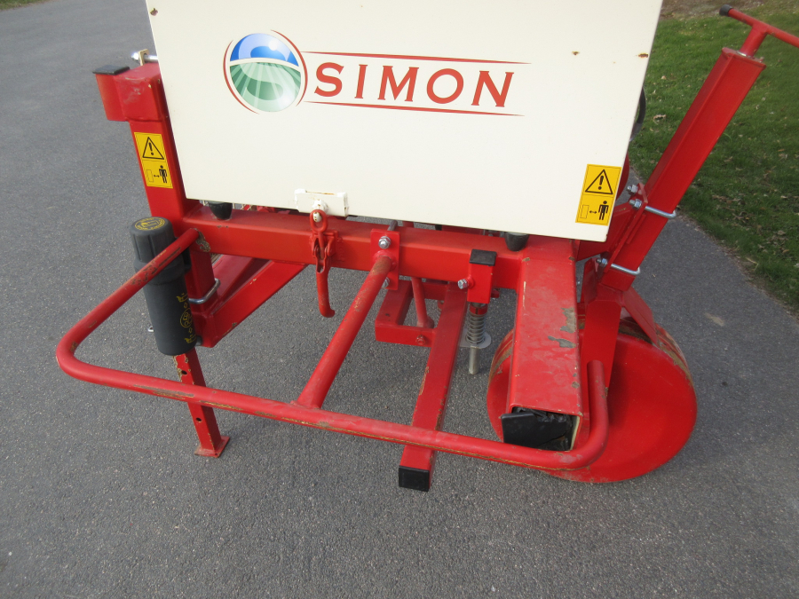 5765 Simon leek dibber hole piper