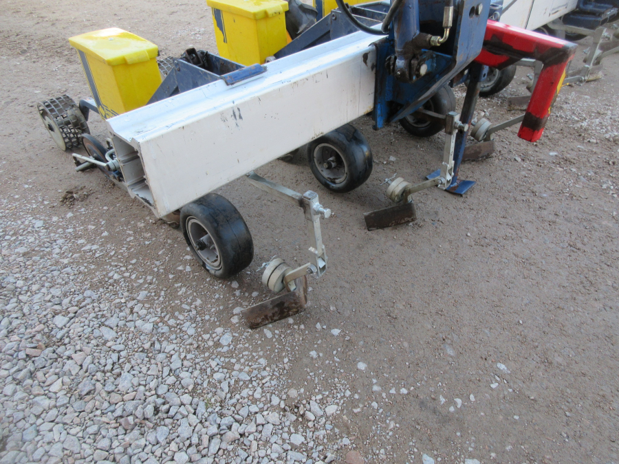 5786 Nibex precision seeder 9 Row