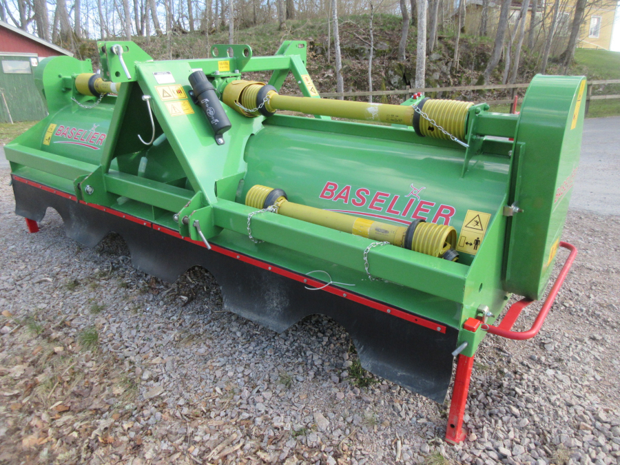 5801 Baselier Krautschläger 4 Reihen 4x75 