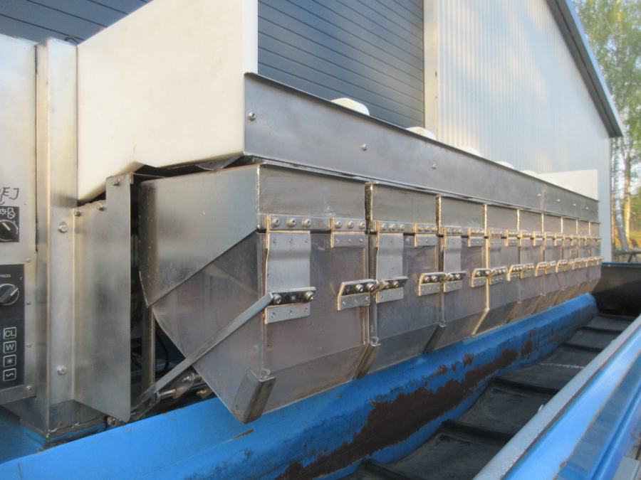 5811 Newtec 2009XB linear weigher