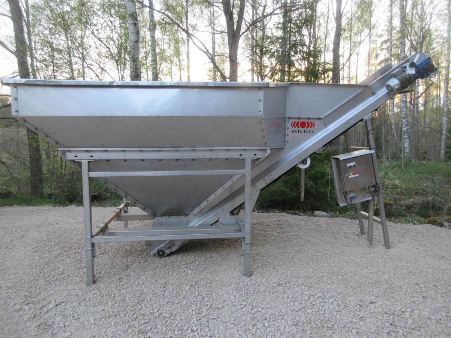 5825 EKKO feeding bunker STAINLESS STEEL