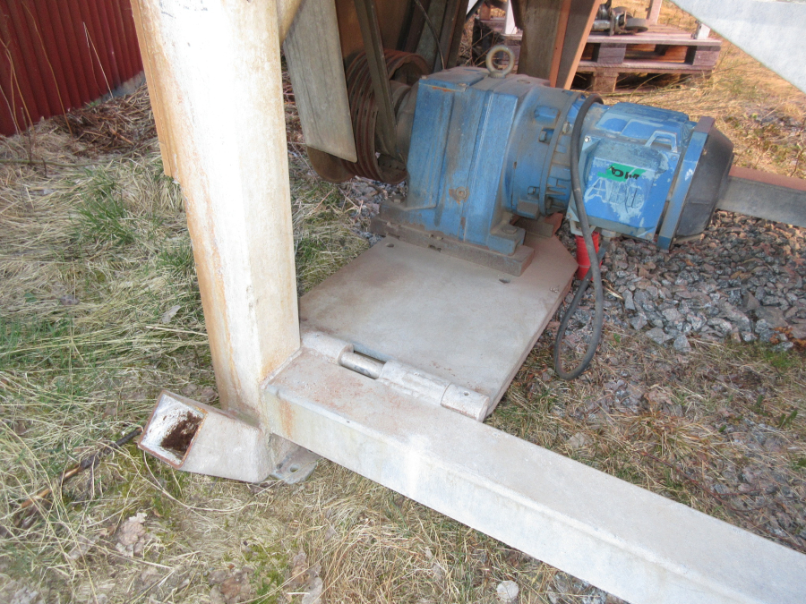 5844 Nymek potato washing machine