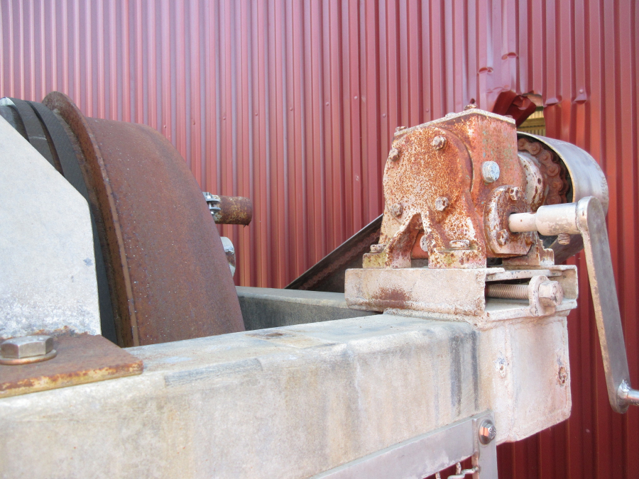 5844 Nymek potato washing machine