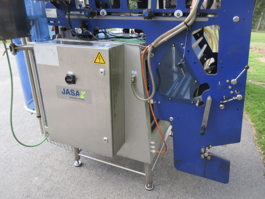 5851 Jasa Newtec vertical packaging line
