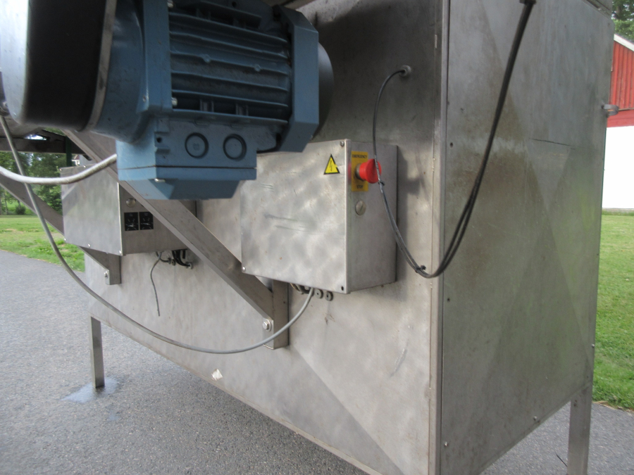 5851 Jasa Newtec vertical packaging line
