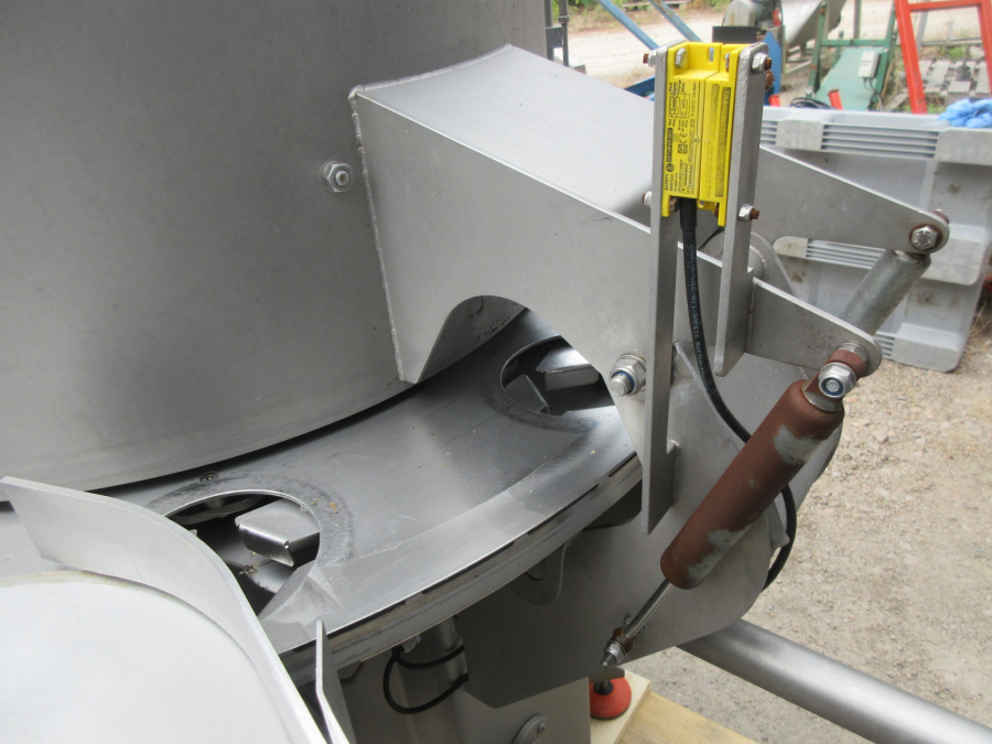 5857 Sormac PO-30 Bell pepper decoring machine