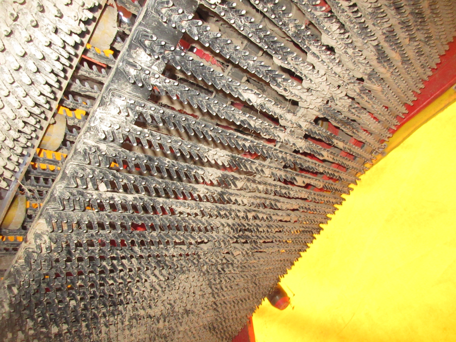 5869 Grimme SE 75-30 potato harvester