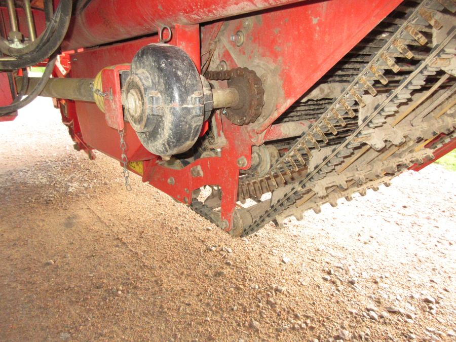 5869 Grimme SE 75-30 potato harvester