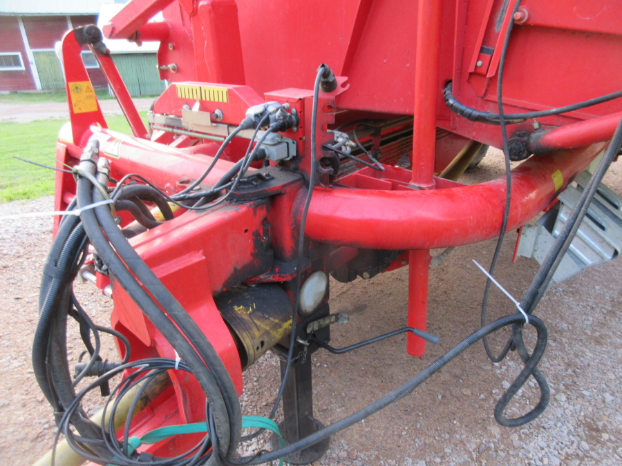 5870 Grimme SE75-30 potato harvester