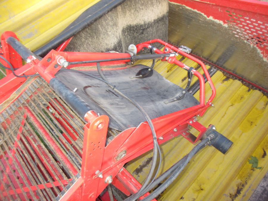 5870 Grimme SE75-30 potato harvester