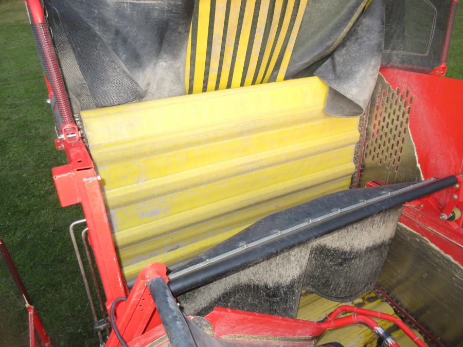 5870 Grimme SE75-30 potato harvester