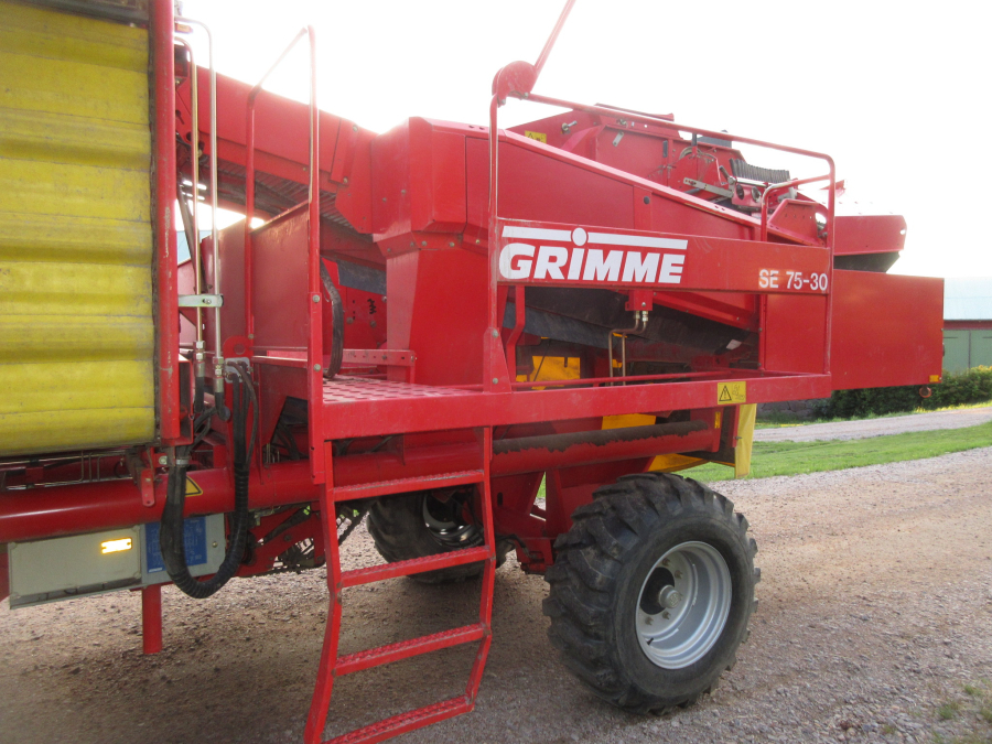 5870 Grimme SE75-30 potato harvester