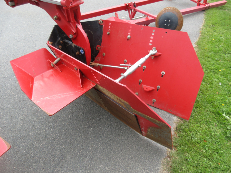 5871 Grimme BF 200 bed former 