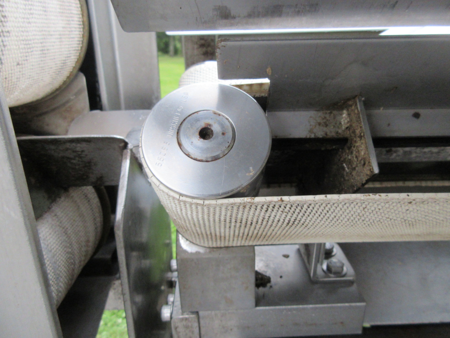 5872 Urschel VSC segment cutter